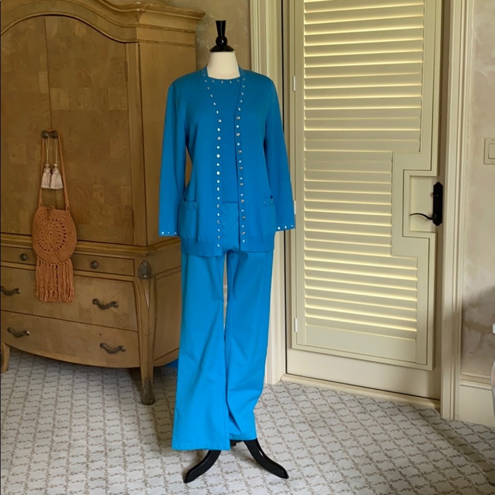 St. John Sport 3 piece perfect for early spring